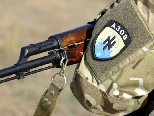 «Харчуємося мівіною та снікерсами. Триматися зможемо довго»: Ектора Хіменеса-Браво вразила розмова із захисником Маріуполя