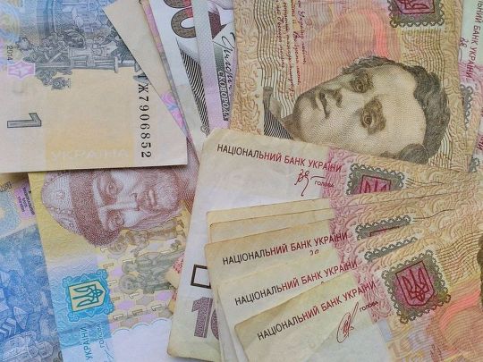 У восьми областях України запустили спеціальний механізм виплати пенсій, допомоги та субсидій: як отримати гроші
