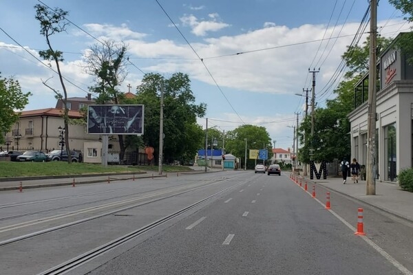На Фонтанской дороге в Одессе сделали велодорожку