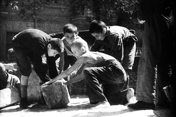 Баррикады, разрушения и оккупация: Одесса во время Второй мировой войны в фотографиях