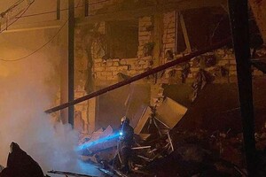 Вечером 9 мая в Одессе снова прогремели взрывы: горят ТЦ и склад готовой продукции