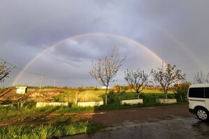 Первая в этом году: одесситы наблюдали двойную радугу