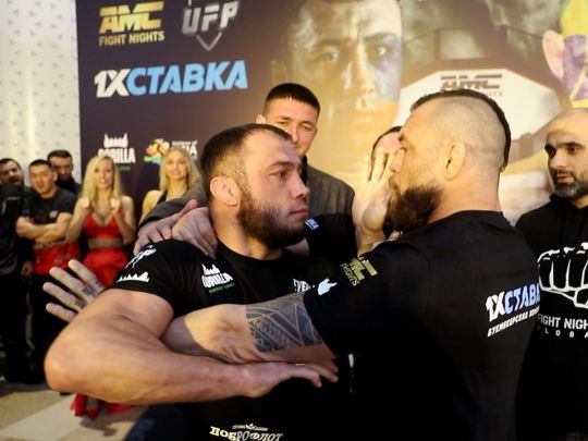 Кривдник Ємельяненка вгамував ще одного бійця з росії (відео)