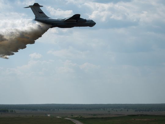 У росії розбився військовий літак Іл-76: відео з місця катастрофи