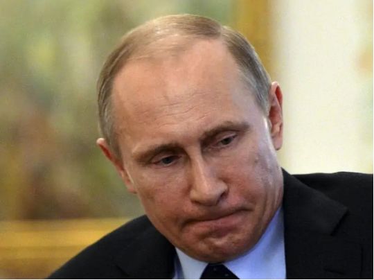 «Кремлівський шизофренік»: названо топ-5 дивних звичок путіна