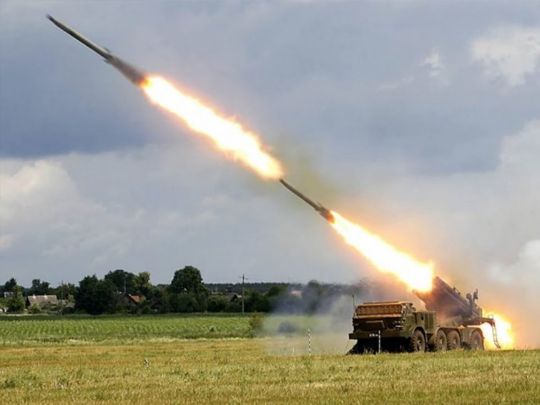 росія підло обстріляла ракетами Київщину, Чернігівщину та Дніпропетровщину: є руйнування (відео)