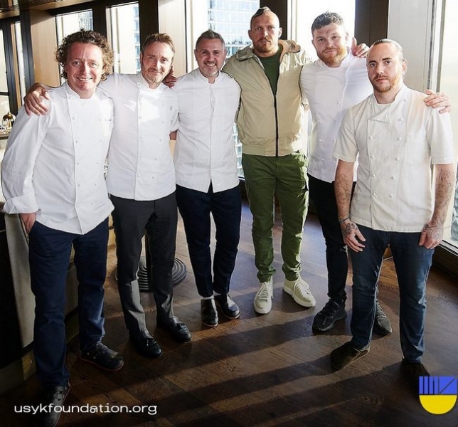 Усик зібрав у Лондоні великі гроші на допомогу українцям (відео)