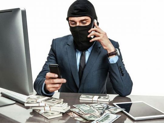 «Більше не чіпатимуть»: в Україні заборонили банкам та колекторам стягувати борги по кредитах з військових
