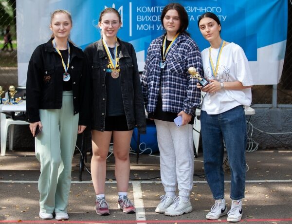 Баскетбол. Одеські студенти визначили найкращих у змаганнях з баскетболу 3х3 Баскетбол. Одеські студенти визначили найкращих у змаганнях з баскетболу 3х3