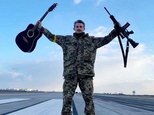 «Тато тепер — автомобіль»: Коля Серга написав жорстку пісню про путінську мобілізацію