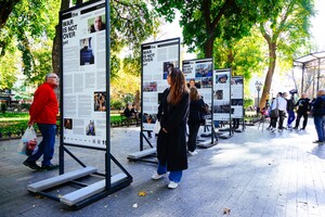 "Война еще не закончилась": в Одессе открыли фотовыставку, посвященную журналистам