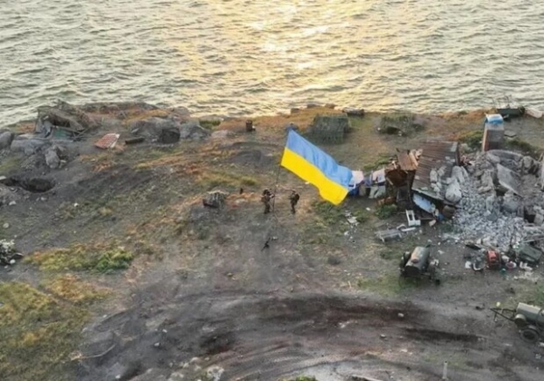 Военный, который поднял флаг на острове Змеиный, погиб