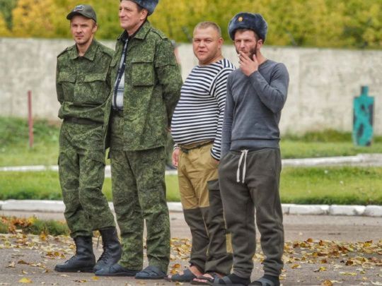 Російському командуванню байдужі рівень підготовки мобілізованих та їхнє забезпечення, головне — утримати лінію фронту, — Генштаб