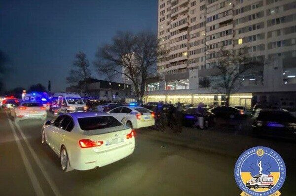 На Люстдорфской дороге сбили троих пешеходов На Люстдорфской дороге сбили троих пешеходов