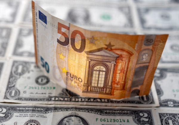 Курс валют в Украине 14 января 2023 года: сколько стоит доллар и евро