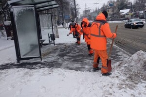 Гололед и санки: в Одессу пришла настоящая зима (фото)