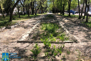На благоустройстве сквера на поселке Котовского разворовали полмиллиона гривен