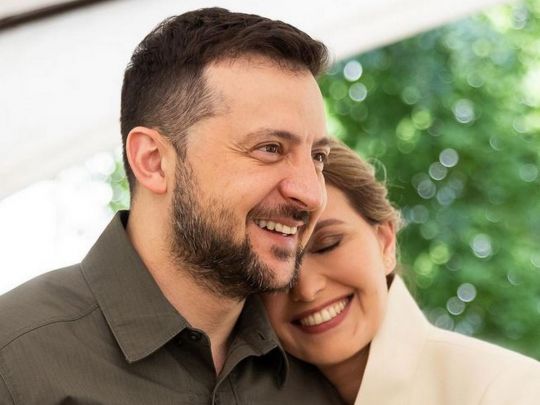 «Той самий хлопець, якого я зустріла, коли нам було по сімнадцять»: перша леді зворушливо привітала Володимира Зеленського з 45-річчям