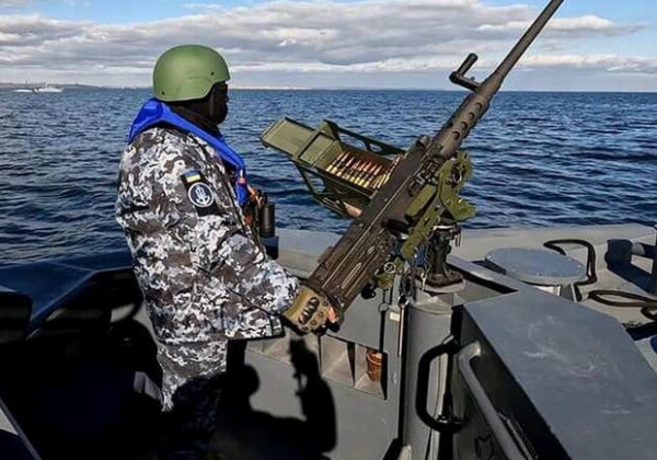 Главнокомандующий Валерий Залужный сообщил, что Россия использует в Черном море надводные дроны