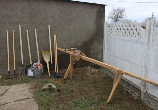Необычный эксперимент: на кладбище в Одесской области будут бесплатно выдавать инвентарь для ухода за могилами