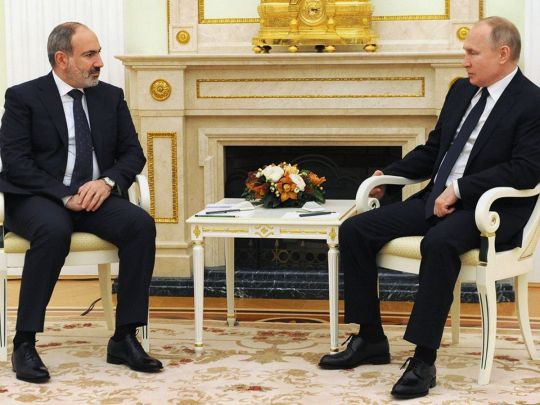 Посередник кремля: Єреван торгує санкційкою на користь агресора
