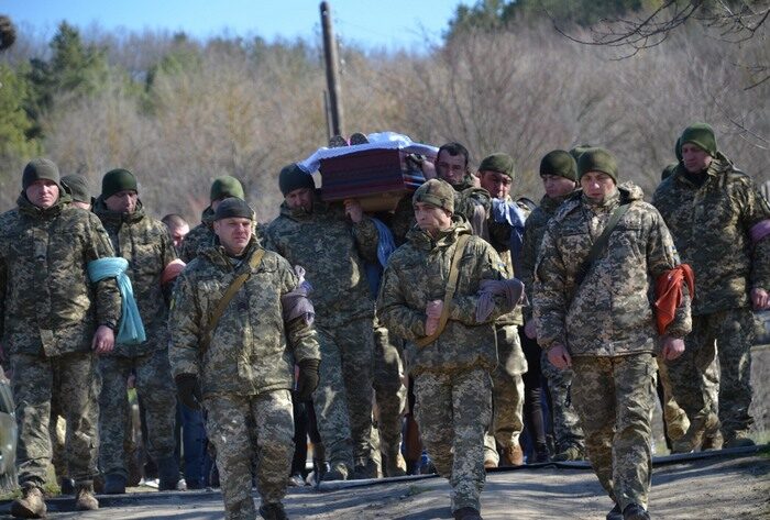 «В мене все ок. Цілую»: таким було останнє повідомлення захисника, який загинув при штурмі Бахмута
