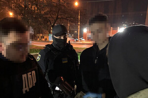 В Одесской области разоблачили правоохранителя, который сбывал оружие криминалитету