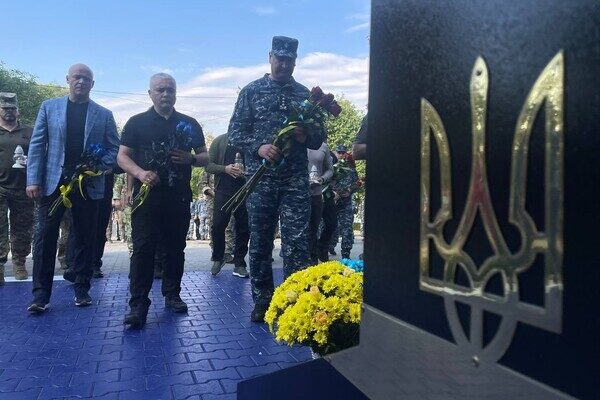 В День защитников и защитниц Украины в Одессе почтили память погибших Героев В День защитников и защитниц Украины в Одессе почтили память погибших Героев