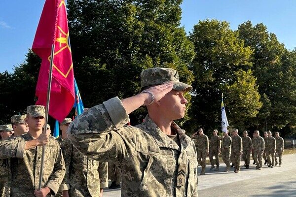 В День защитников и защитниц Украины в Одессе почтили память погибших Героев В День защитников и защитниц Украины в Одессе почтили память погибших Героев
