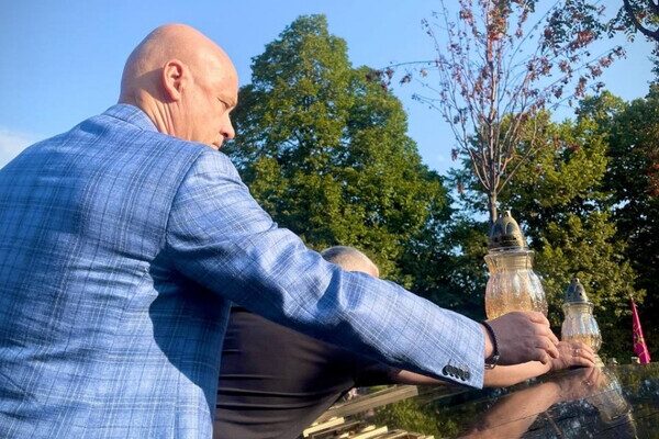 В День защитников и защитниц Украины в Одессе почтили память погибших Героев В День защитников и защитниц Украины в Одессе почтили память погибших Героев