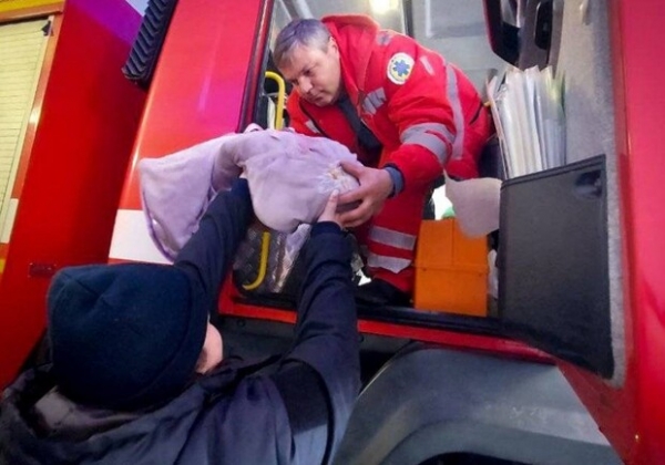 В Одесской области спасли маму с младенцем: рожать пришлось дома
