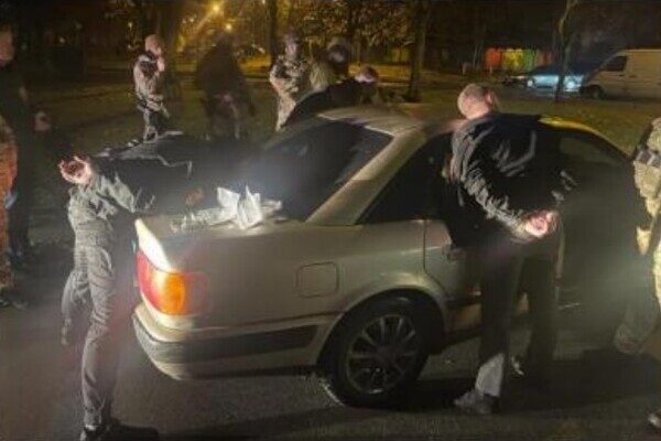 Похищали и удерживали в неволе людей: в Одессе разоблачили преступную группировку Похищали и удерживали в неволе людей: в Одессе разоблачили преступную группировку