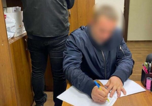 В Одессе коммунальщик хотел уволить подчиненного, потому что тот не хотел брать взятки В Одессе коммунальщик хотел уволить подчиненного, потому что тот не хотел брать взятки