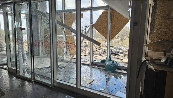 Херсон знову під вогнем окупантів: влучили по обласній бібліотеці