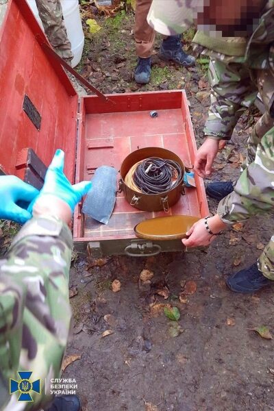Трофейна зброя бандитам не&nbsp;дісталася: у&nbsp;Західній Україні СБУ перехопила &laquo;стволи&raquo; із&nbsp;зони бойових дій (фото)