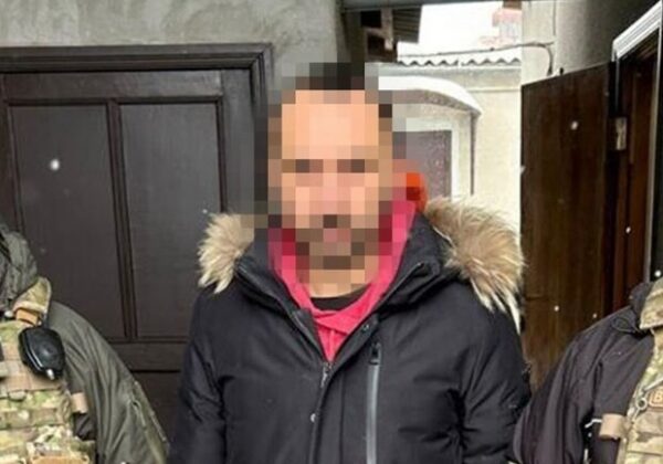 В Одессе задержали местного блогера, разместивший в ТикТок оправдание атаки РФ на Харьков В Одессе задержали местного блогера, разместивший в ТикТок оправдание атаки РФ на Харьков