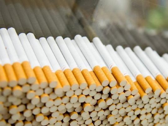 Курцям приготуватися: як 2024-го виростуть ціни на сигарети
