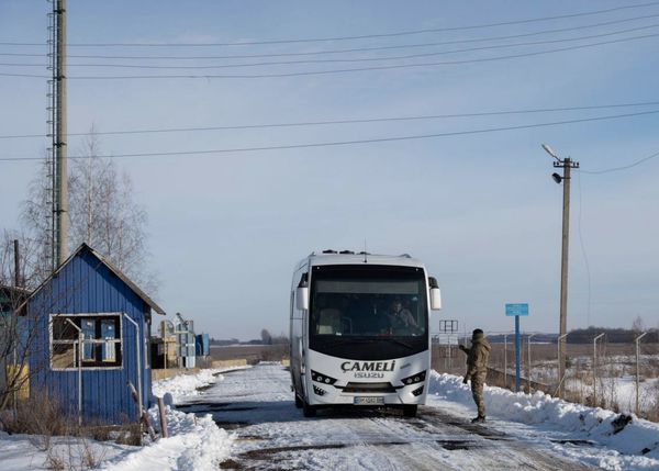 Наші — вдома: Україна повернула з полону 207 захисників