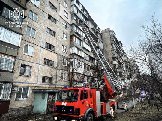 Пожежа в 9-поверхівці в Києві: одна людина загинула, ще п’ятьох вдалося евакуювати