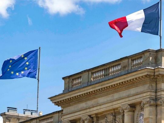росія працює над тим, щоб підірвати французьку підтримку України, — ЗМІ