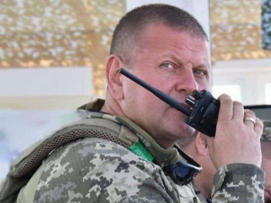 У Зеленського відповіли щодо звільнення Залужного