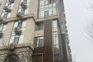 Атака Одессы: обломки ракеты повредили недострой, пострадали несколько высоток