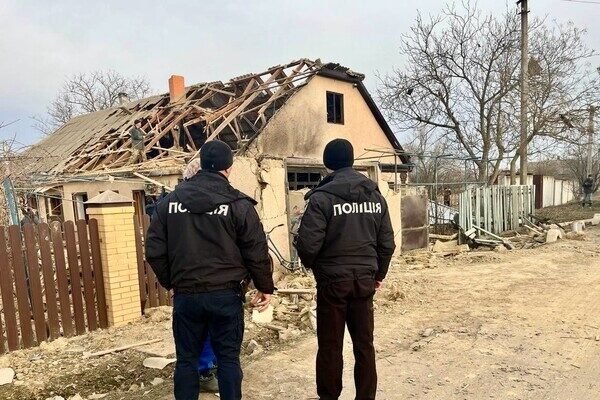 Ночью РФ атаковала Одессу и Одесскую область тремя дроновыми волнами: подробности Ночью РФ атаковала Одессу и Одесскую область тремя дроновыми волнами: подробности