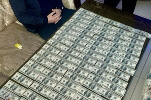 В Одессе прямо в ресторане задержали депутата райсовета, который взял взятку (видео)