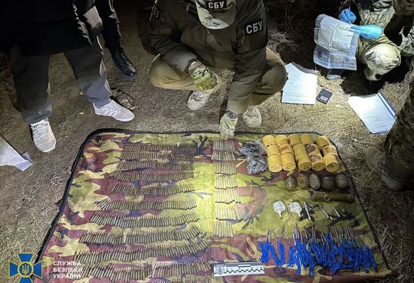 Гранатомети та вибухівка: СБУ виявила 3 схрони зі зброєю, один з яких поблизу Києва