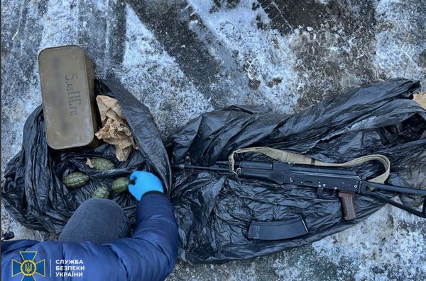 Гранатомети та вибухівка: СБУ виявила 3 схрони зі зброєю, один з яких поблизу Києва