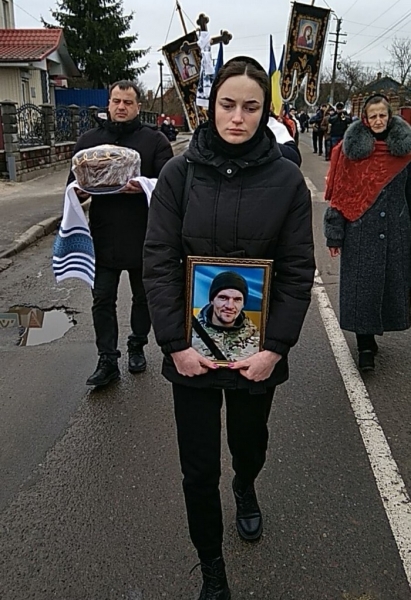 Врятував не одного побратима, а себе не вберіг: історія українського захисника, який повернувся «на щиті»