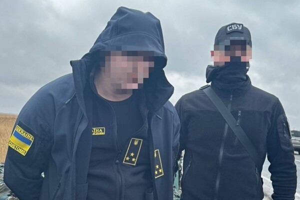 Инспектор Одесской таможни наживался на вывозе из Украины наличных денег: какое наказание ему грозит