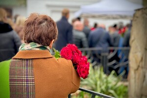 В Одессе провели в последний путь бывшего первого заместителя мэра Сергея Тетюхина, который погиб от российскй ракеты