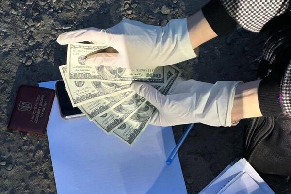 На коррупции попалась работница Одесской таможни
